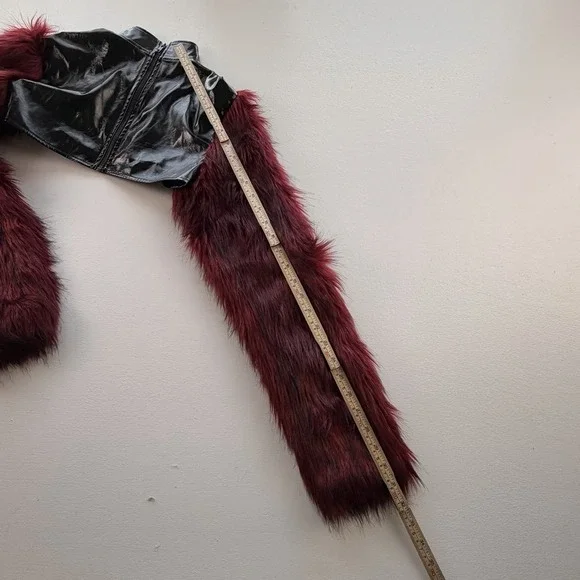 Akira Bolero Wine, Coachella, Boho Glam, Faux Fur, Festival Statement, Size S - Picture 5 of 15